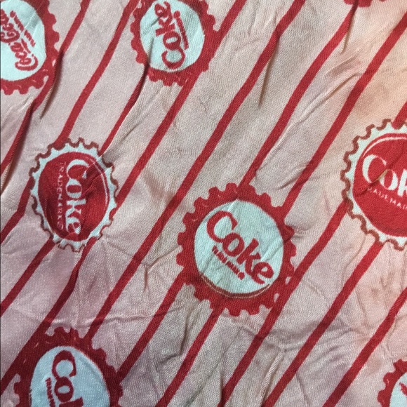 Coca Cola collectors loungewear  Official licensed - Picture 3 of 7